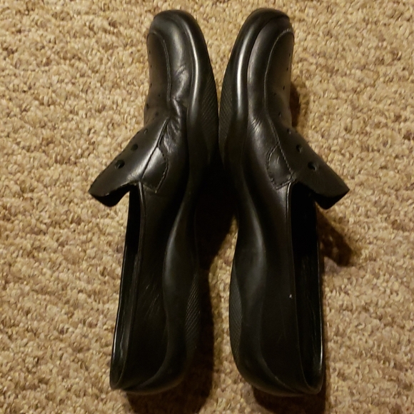 Prada shoes Authentic - Picture 6 of 9